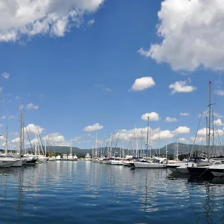 Appartement Seascape Elegant Gouvia Marina